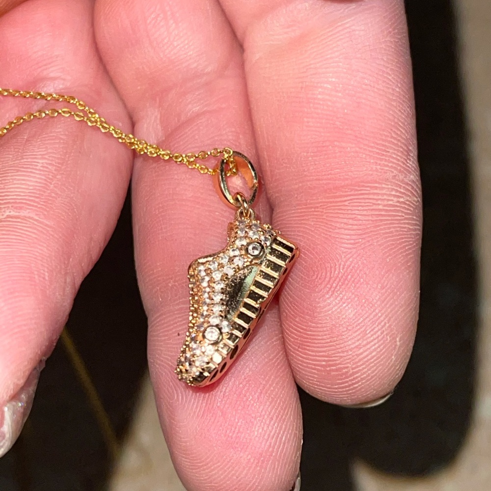 Gold/Pave Sneaker Pendant w/Curb Chain